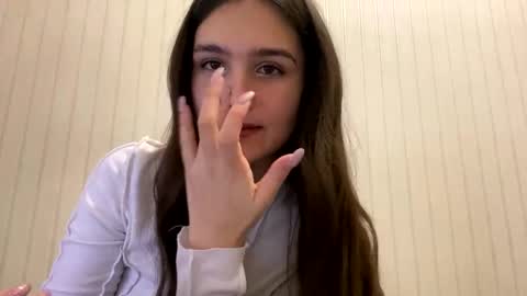 irisss31 online show from January 2025 06:17:01 PM