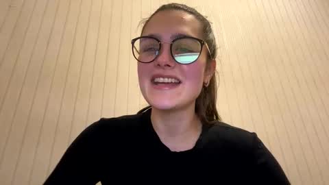 irisss31 online show from January 2025 07:31:01 PM