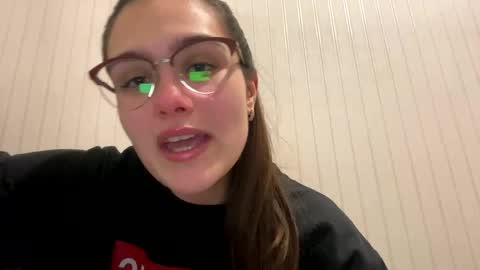 irisss31 online show from February 2025 07:07:01 PM