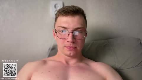 Snapshot of iron__chapman chatting on October 2025 08:42:01 PM Iron online show from October 2025 08:42:01 PM