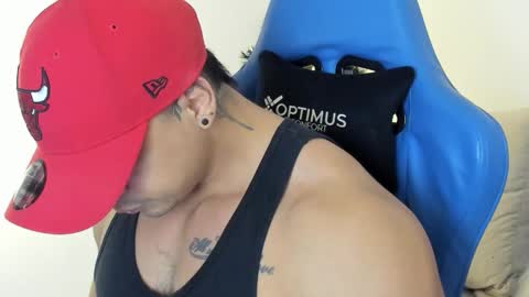 Iron online show from December 2025 03:35:02 AM