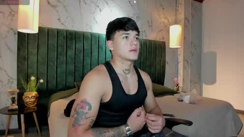 Snapshot of iron_tous chatting on April 2026 09:28:02 PM Iron Tous online show from April 2026 09:28:02 PM