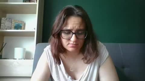 Snapshot of irresistibleparis chatting on June 2026 09:14:01 AM Paris online show from June 2026 09:14:01 AM