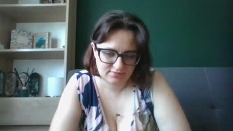 Snapshot of irresistibleparis chatting on July 2026 05:32:02 AM Paris online show from July 2026 05:32:02 AM