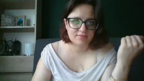 Snapshot of irresistibleparis chatting on July 2026 06:00:01 AM Paris online show from July 2026 06:00:01 AM