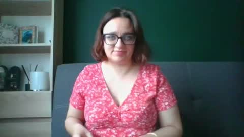 Snapshot of irresistibleparis chatting on July 2026 05:27:01 AM Paris online show from July 2026 05:27:01 AM