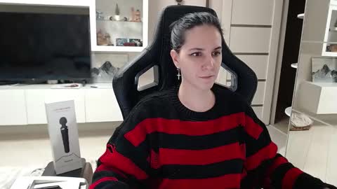 Snapshot of irwi_tomboy chatting on December 2024 12:19:01 AM Irwi Tomboy online show from December 2024 12:19:01 AM