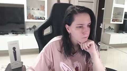 Snapshot of irwi_tomboy chatting on January 2025 09:49:02 AM Irwi Tomboy online show from January 2025 09:49:02 AM