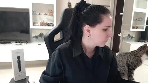 Snapshot of irwi_tomboy chatting on January 2025 11:24:01 AM Irwi Tomboy online show from January 2025 11:24:01 AM