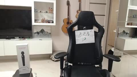 Snapshot of irwi_tomboy chatting on January 2025 02:25:01 PM Irwi Tomboy online show from January 2025 02:25:01 PM