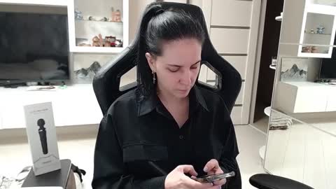 Snapshot of irwi_tomboy chatting on January 2025 12:37:01 AM Irwi Tomboy online show from January 2025 12:37:01 AM