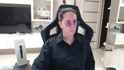 Snapshot of irwi_tomboy chatting on January 2025 03:52:02 AM Irwi Tomboy online show from January 2025 03:52:02 AM