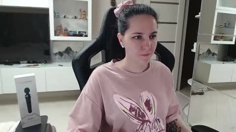 Snapshot of irwi_tomboy chatting on January 2025 12:40:02 PM Irwi Tomboy online show from January 2025 12:40:02 PM