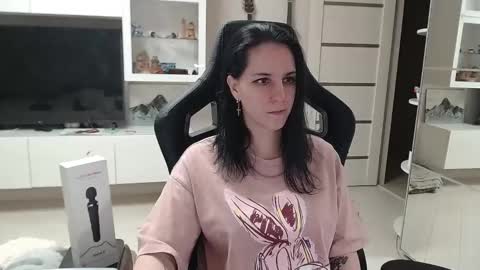 Snapshot of irwi_tomboy chatting on February 2025 11:02:01 PM Irwi Tomboy online show from February 2025 11:02:01 PM