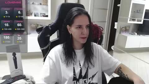 Snapshot of irwi_tomboy chatting on September 2025 02:45:01 AM Irwi Tomboy online show from September 2025 02:45:01 AM