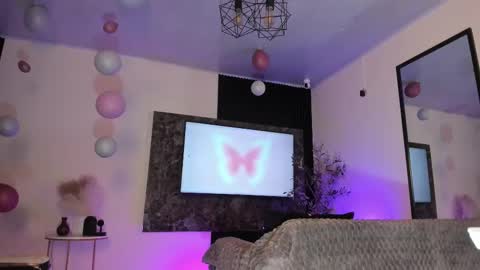 isa_____ online show from March 2025 03:54:01 AM