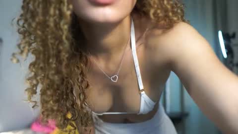 isa_____ online show from September 2025 06:40:01 PM