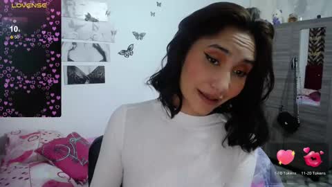 Isa online show from February 2025 03:40:01 AM