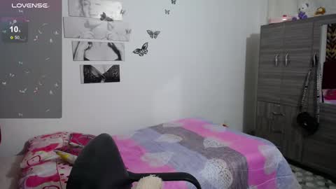 Isa online show from February 2025 11:58:02 PM