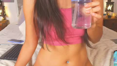 Snapshot of isa_bonnet chatting on March 2026 07:08:01 PM Isa online show from March 2026 07:08:01 PM