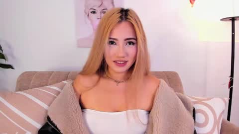 Isa Cortes  online show from June 2026 01:36:01 PM