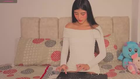 Snapshot of isa_dolly chatting on March 2026 11:54:02 PM Isa Dolly online show from March 2026 11:54:02 PM