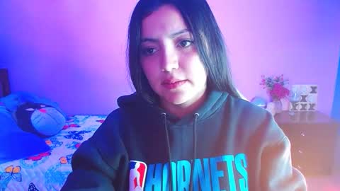 Snapshot of isa_jones1 chatting on October 2025 03:40:02 AM isa_jones1 online show from October 2025 03:40:02 AM