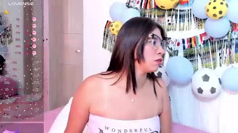 oIssaJonneso online show from June 2026 01:09:02 PM
