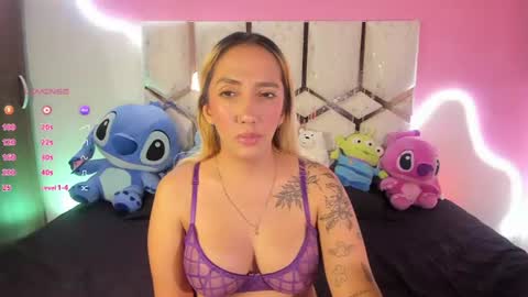 Snapshot of isa_klein chatting on July 2026 06:42:01 AM isa_klein online show from July 2026 06:42:01 AM