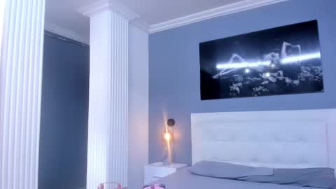 Isa Lancaster online show from February 2025 07:32:02 PM