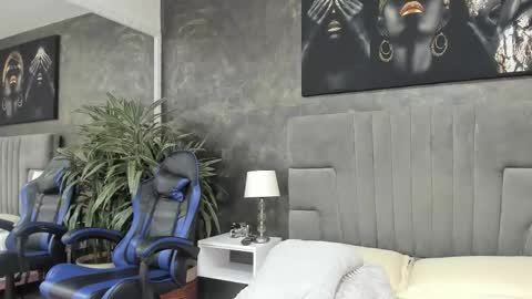 Isa Lancaster online show from October 2025 08:17:02 PM