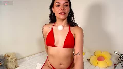 Snapshot of isa_laurentt chatting on June 2026 01:58:02 AM Isabella Laurentt online show from June 2026 01:58:02 AM