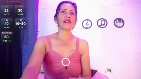 Snapshot of isa_milff chatting on April 2026 11:17:01 AM isa online show from April 2026 11:17:01 AM