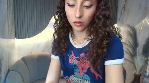 isa_r online show from September 2025 03:22:01 AM