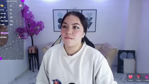 Snapshot of isa_reel chatting on April 2026 08:13:02 PM ISA online show from April 2026 08:13:02 PM