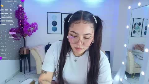Snapshot of isa_reel chatting on April 2026 08:44:02 PM ISA online show from April 2026 08:44:02 PM