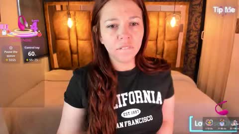 Snapshot of isa_thompson__ chatting on December 2025 11:48:01 AM I S A online show from December 2025 11:48:01 AM