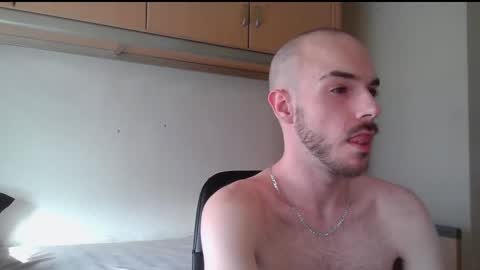 Snapshot of isaac99c chatting on March 2026 08:28:01 AM Isaac99c online show from March 2026 08:28:01 AM