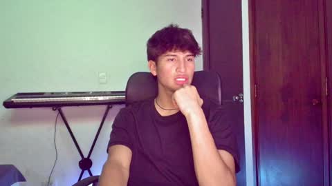 Snapshot of isaac__efx chatting on December 2024 01:29:02 AM isaac online show from December 2024 01:29:02 AM