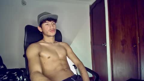 Snapshot of isaac__efx chatting on January 2025 04:37:02 AM isaac online show from January 2025 04:37:02 AM