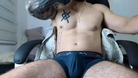 Snapshot of isaac_carter chatting on November 2025 10:43:02 AM Isaac carter online show from November 2025 10:43:02 AM