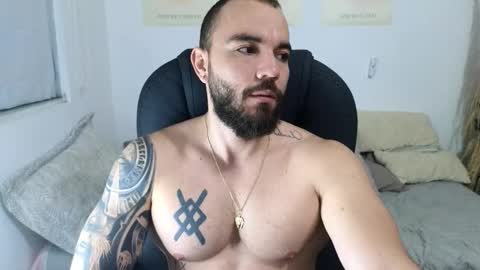 Snapshot of isaac_carter chatting on December 2025 10:13:01 AM Isaac carter online show from December 2025 10:13:01 AM