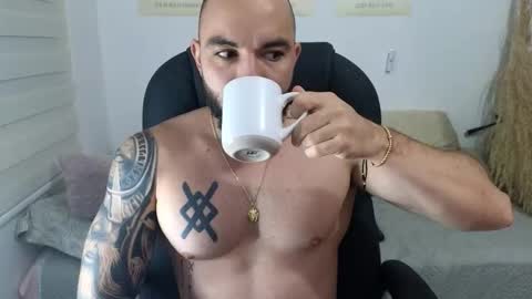 Snapshot of isaac_carter chatting on December 2025 11:16:02 AM Isaac carter online show from December 2025 11:16:02 AM