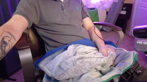 isaac online show from September 2025 03:23:02 PM