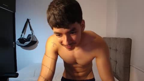 Snapshot of isaac_sttone01 chatting on April 2026 10:56:02 PM muscle isaac online show from April 2026 10:56:02 PM