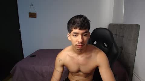 Snapshot of isaac_sttone01 chatting on April 2026 07:55:02 PM muscle isaac online show from April 2026 07:55:02 PM