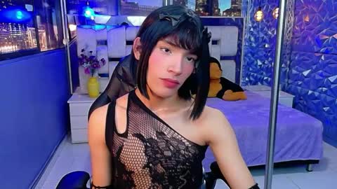 isaacnova online show from May 2026 08:15:01 PM