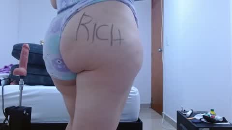 isabel online show from July 2026 12:36:01 AM