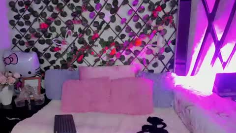 Snapshot of isabel_jamess chatting on July 2026 10:05:01 PM Isa online show from July 2026 10:05:01 PM