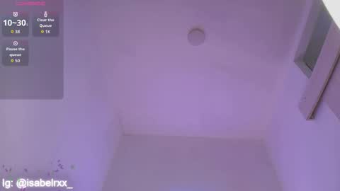 Snapshot of isabel_roux chatting on March 2026 05:00:01 AM Isabel online show from March 2026 05:00:01 AM